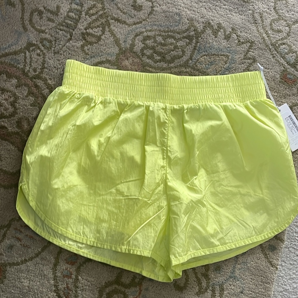 Z supply active shorts - new with tags